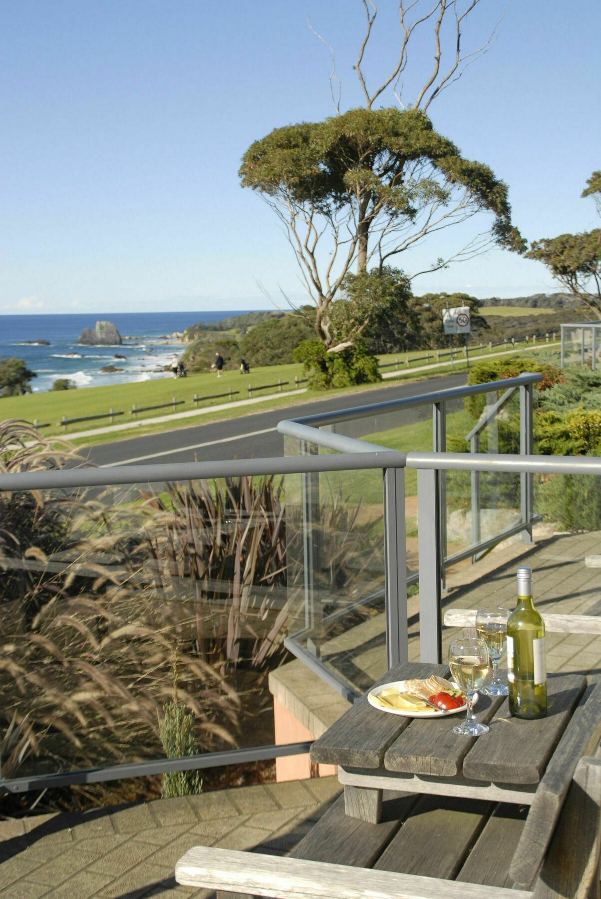 Amooran Oceanside Apartments And Motel Narooma Exterior photo